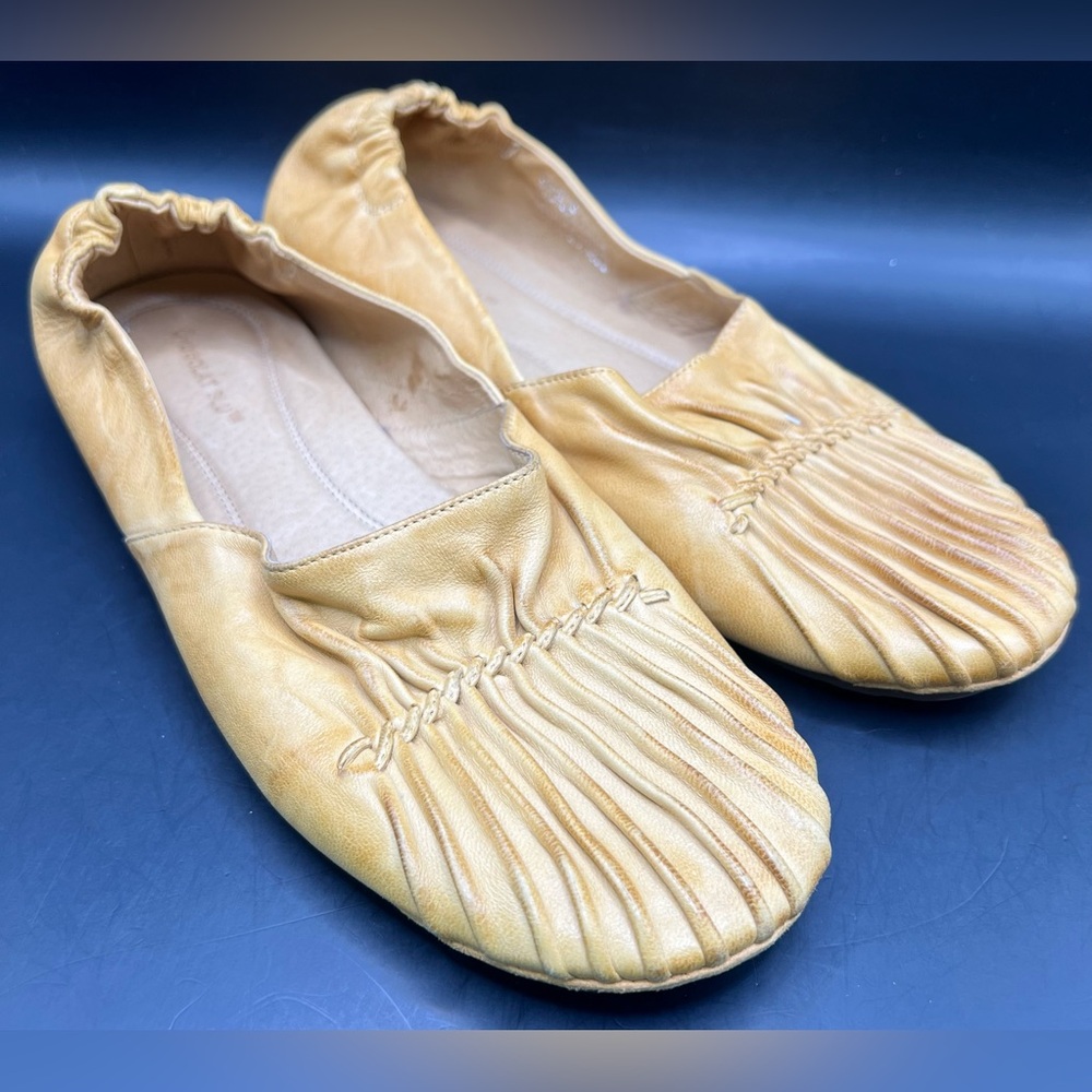 Chocolat Blu - Women's‎ Elegant Tan Flats, Size:10, lower heel wear